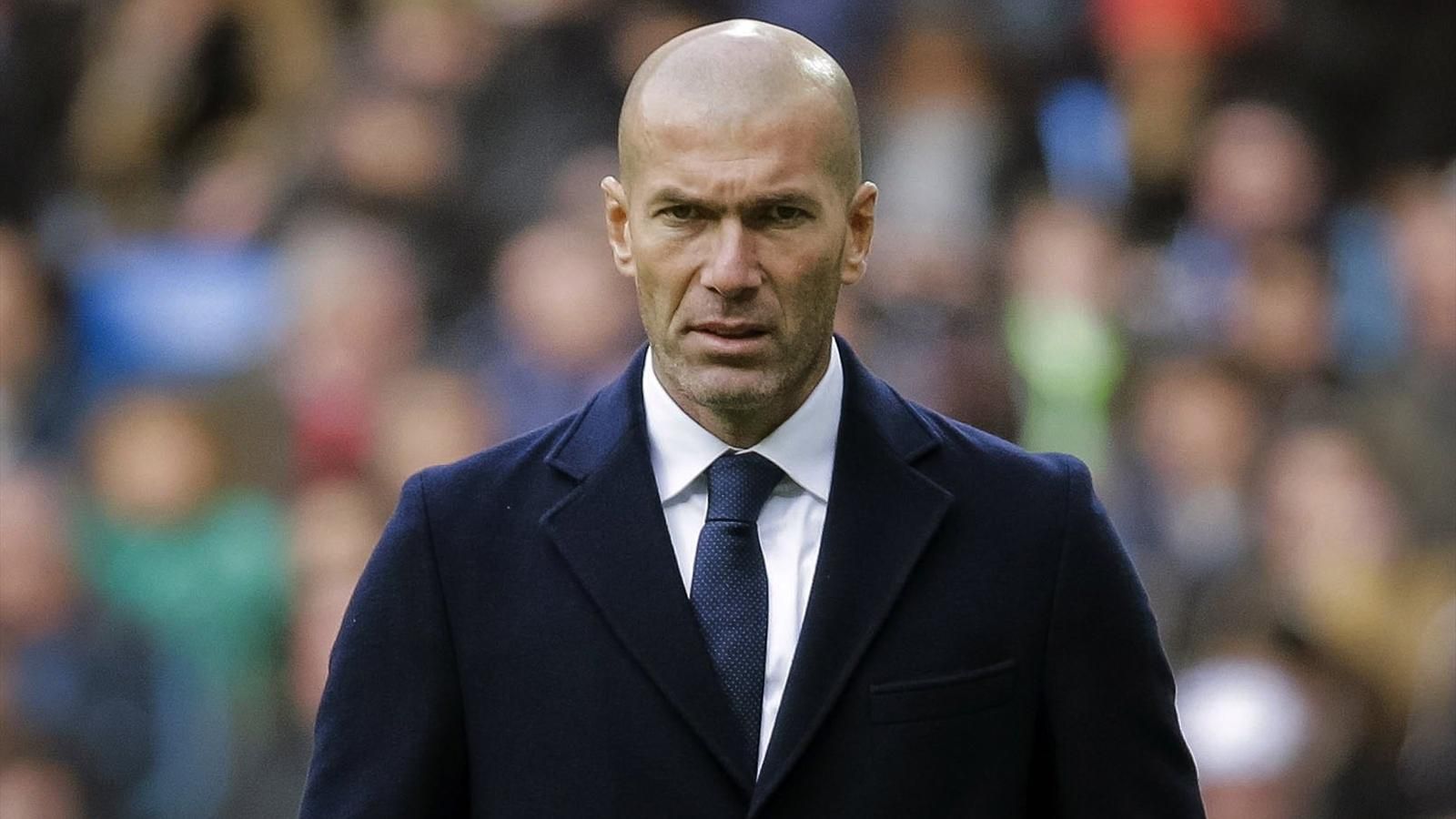 Зидан карьера. Зинедин Зидан. Зинедин Язид Зидан. Аллегри Зидан. Zinedine Zidane тренер.