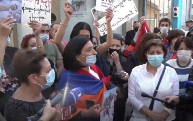 Բողոքի ակցիա ՄԱԿ-ի գրասենյակի դիմաց (ՏԵՍԱՆՅՈւԹ)