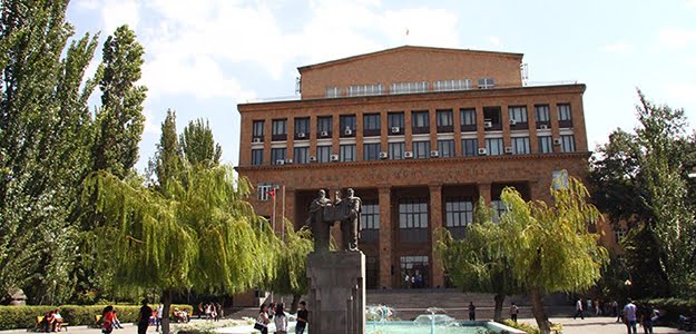 Q7OqEOAOxxweleekgMeE65HLyH