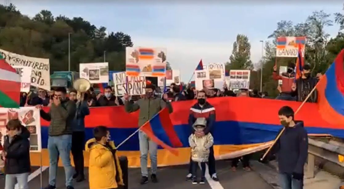 Հայերը փակել են Ֆրանսիա-Իսպանիա սահմանը