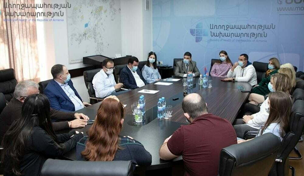 Թորոսյանը հանդիպել է արտասահմանից Հայաստան ժամանած հայ և օտարազգի բուժաշխատողներին