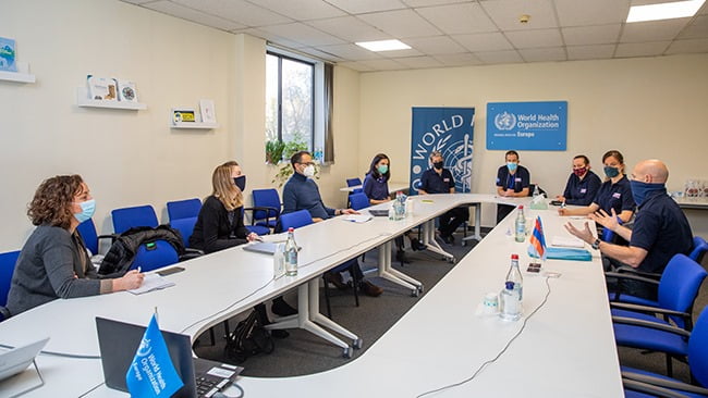 Միացյալ Թագավորությունից Հայաստան են ժամանել հինգ բուժաշխատողներ, որոնք կաջակցեն հայ բժիշկներին