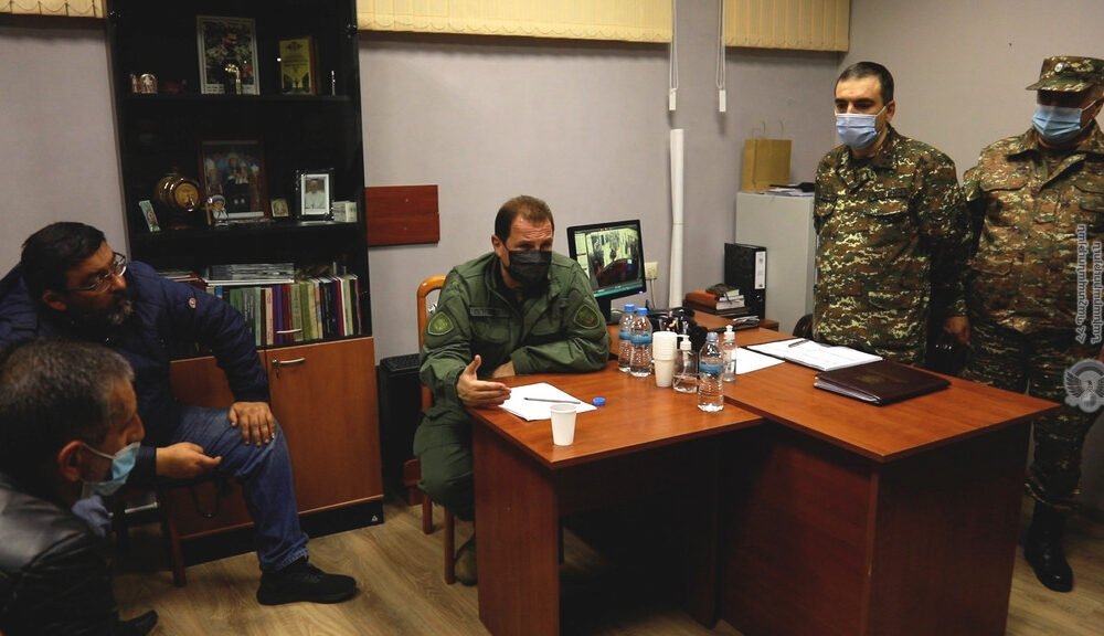 Տոնոյանը հանդիպել է անհետ կորած զինծառայողների ընտանիքների անդամներին