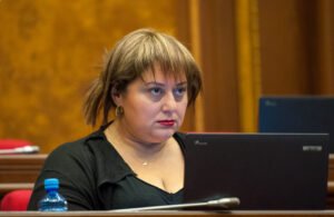 Շուշան Պետրոսյանը դուրս է եկել ոստիկանությունից