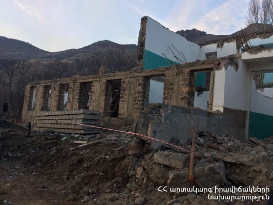 Փլուզում Եղեգիս գյուղի չգործող դպրոցում․ կա տուժած