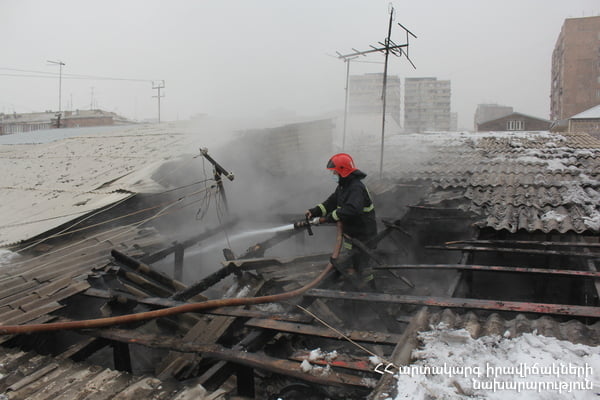 Հրդեհ Ռուստամյան փողոցում (ՏԵՍԱՆՅՈւԹ)