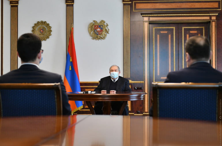 Բադասյանը նախագահին պարզաբանումներ է ներկայացրել Դատական օրենսգրքի փոփոխությունների վերաբերյալ