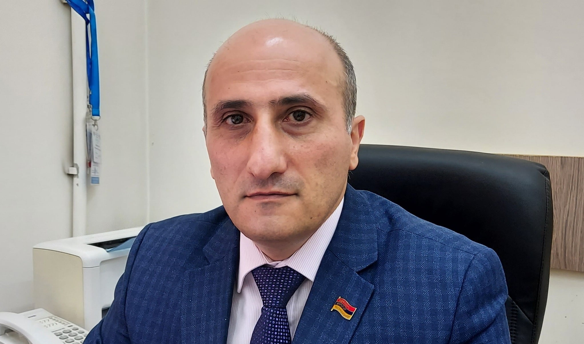 ՍԴ-ն նախ պետք է որոշի, թե արդյոք նախագահը կարո՞ղ է գործող օրենքի սահմանադրականությունը վիճարկել ՍԴ, թե՞ ոչ