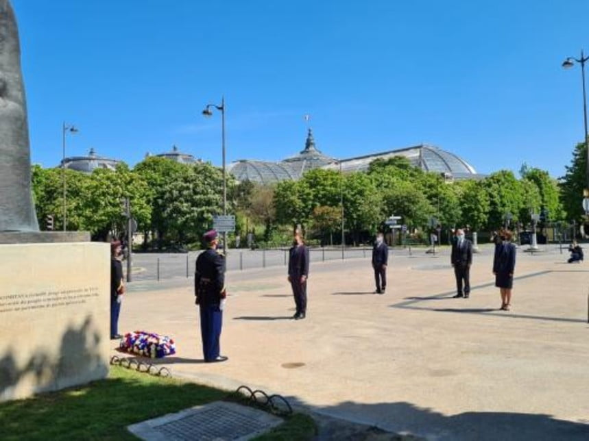 Էմանուել Մակրոնը հարգանքի տուրք մատուցեց Հայոց ցեղասպանության անմեղ զոհերի հիշատակին