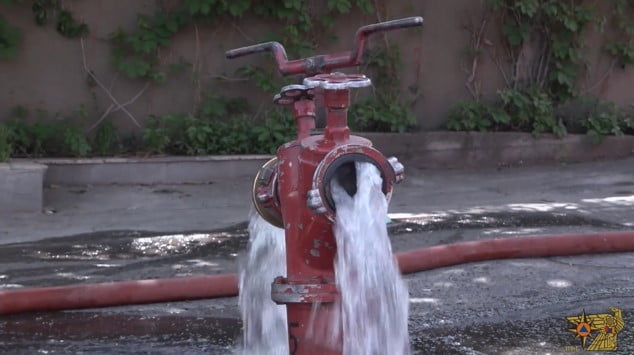 Երևանում նոր հիդրանտներ են տեղադրվում (ՏԵՍԱՆՅՈւԹ)