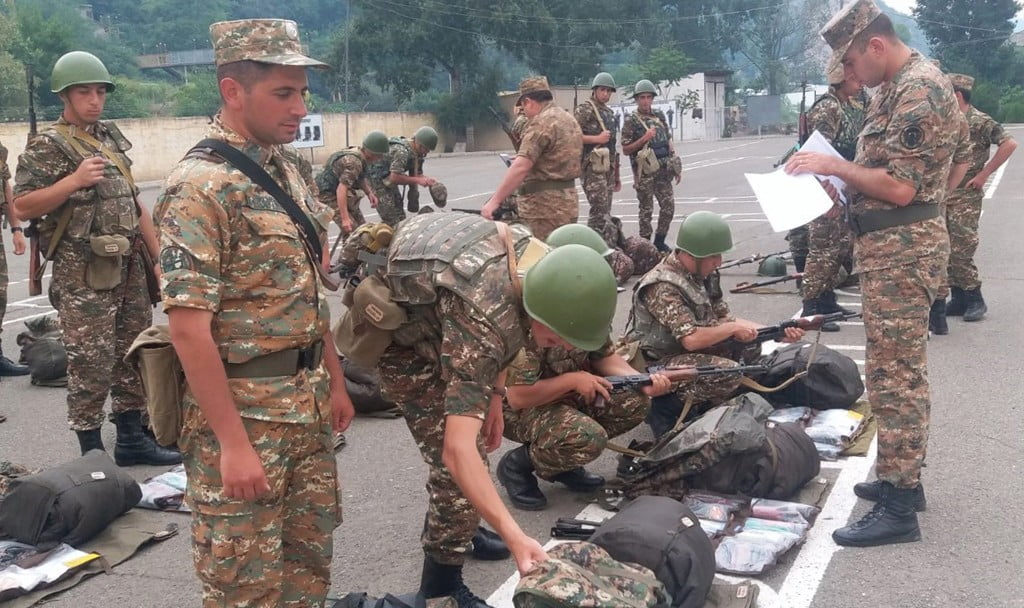 Զորամասերից մեկում անցկացվել է շարային ստուգատես