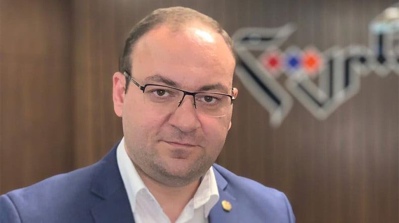 Պատիվ ունեմի անդամ Արսեն Բաբայանը Հայաստան դաշինքի հետ կոալիցիան իրական է համարում