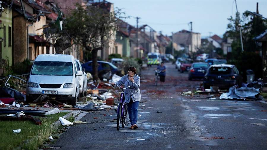 Չեխիայում տորնադոն գյուղեր է ավերել․ կան բազմաթիվ տուժածներ (ՏԵՍԱՆՅՈւԹ)