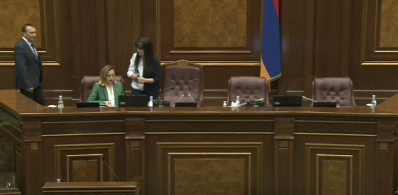 ԱԺ նիստը չմեկնարկեց․ քվորում չկա (ՏԵՍԱՆՅՈւԹ)