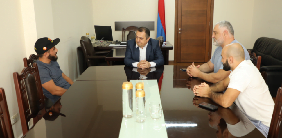 Կարեն Գիլոյանն ընդունել է MMA-ի մարզիկ Վարշամ Գևորգյանին