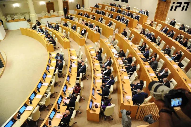 Վրաստանում մանդատներից հրաժարվող կուսակցությունները կկորցնեն պետական ֆինանսավորումը