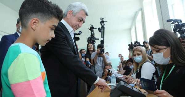 Նույնականացնող սարքը չճանաչեց Սերժ Սարգսյանի մատնահետքը