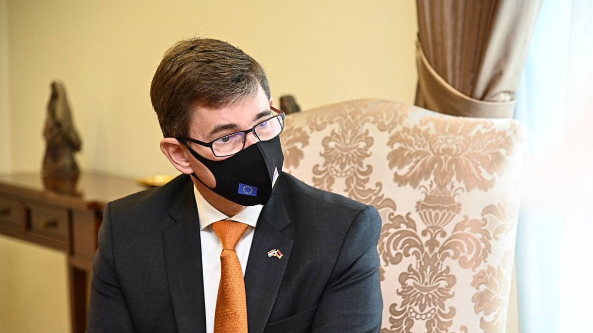 ՀՀ-ում Նիդերլանդների դեսպանն անդրադարձել է հայ գերիների վերադարձի հարցին