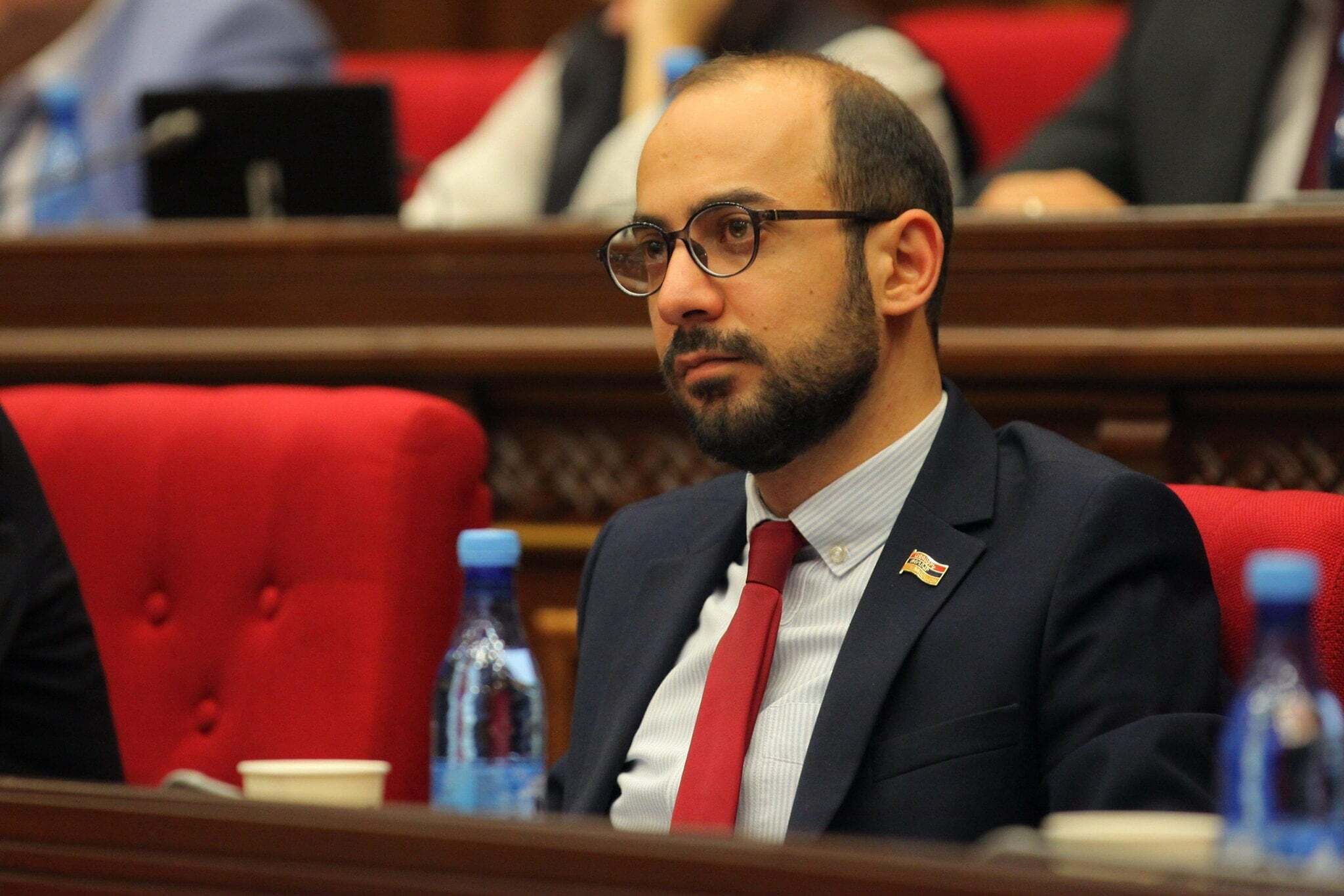 Արթուր Հովհաննիսյանը մեկնաբանել է Հրապարակ օրաթերթի լուսաբանած վերնագիրը