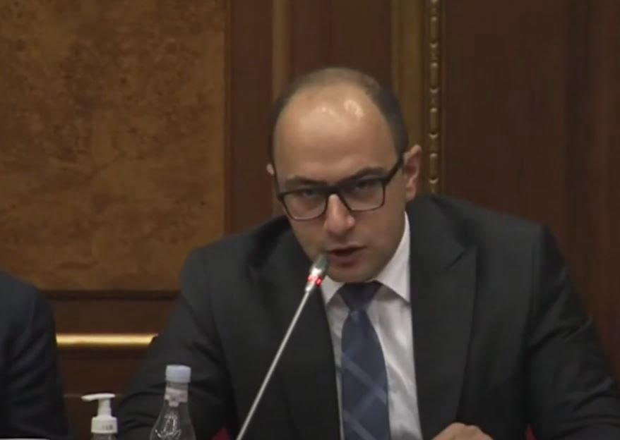 «Պատիվ ունեմ»-ը Ձեզ չի ընտրի․ Մամիջանյանը՝ Ռուբինյանին