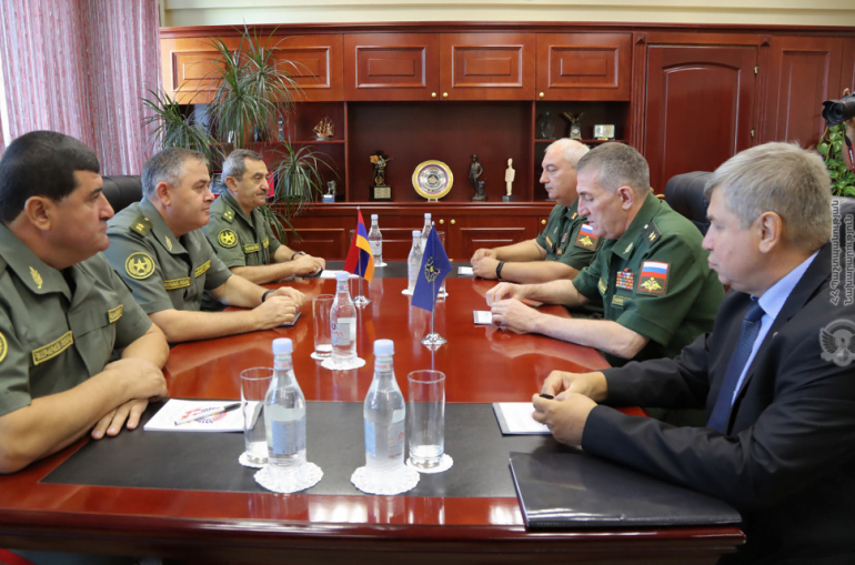 Արտակ Դավթյանը և Հասան Կալոևը քննարկել են ՀԱՊԿ ռազմական բաղադրիչի հետագա զարգացման վերաբերյալ հարցեր