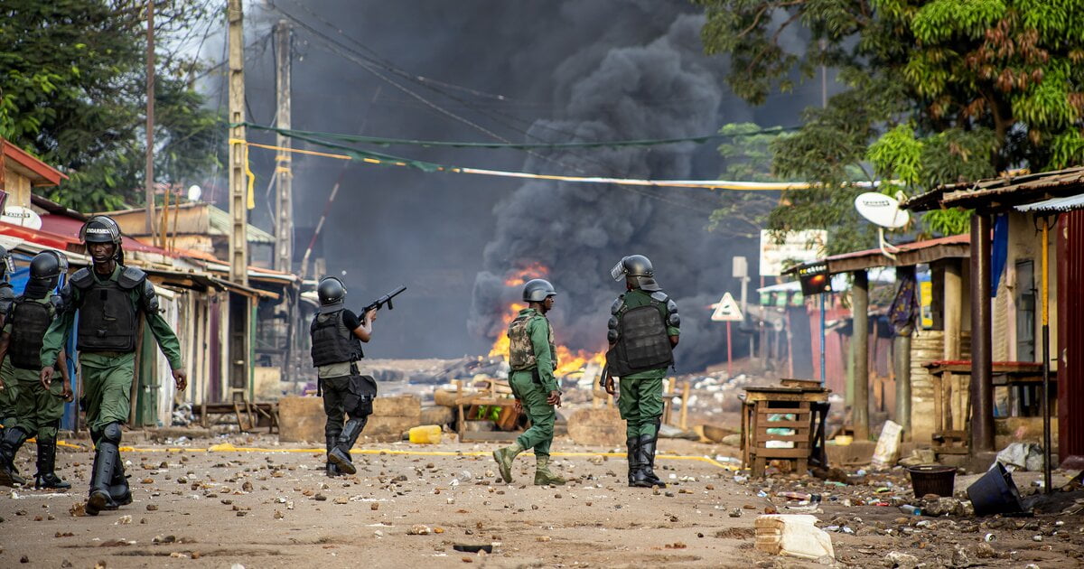 Խառը իրավիճակ է Գվինեայում․ հայտարարվել է՝ նախագահին պատանդ վերցնելու մասին