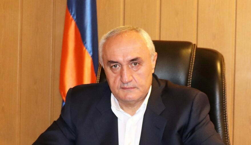 Արարատի մարզպետը հետ է վերցրել հրաժարականի դիմումը