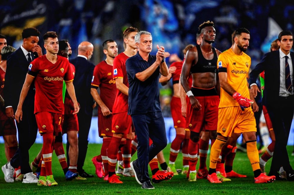 Մոուրինյոն թիմի պարտությունից հետո վիճել է լրագրողների հետ ու լքել ասուլիսը