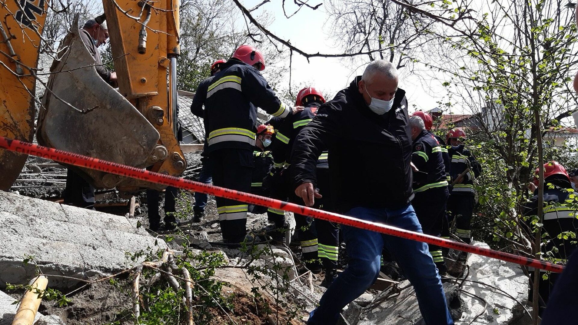 Բաթումում 5 հարկանի շենք է փլուզվել․ վիրավորների թվում է 1-ամյա երեխա (ՏԵՍԱՆՅՈւԹ)