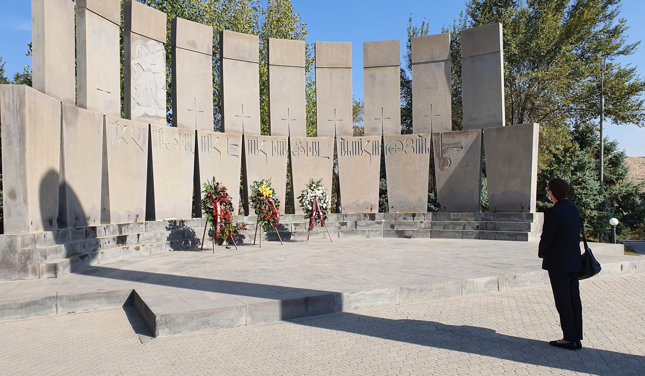 ՀՀ-ում Ֆրանսիայի դեսպանն այցելել է Եռաբլուր