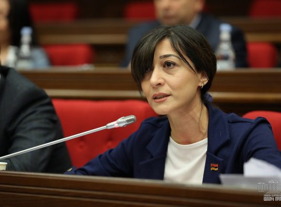 Արփի Դավոյանը հերքում է Լոռու մարզպետի պաշտոնը ստանձնելու տեղեկատվությունը