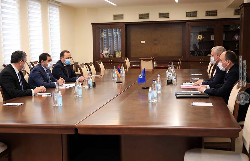 Սուրեն Պապիկյանն ընդունել է Ստանիսլավ Զասին