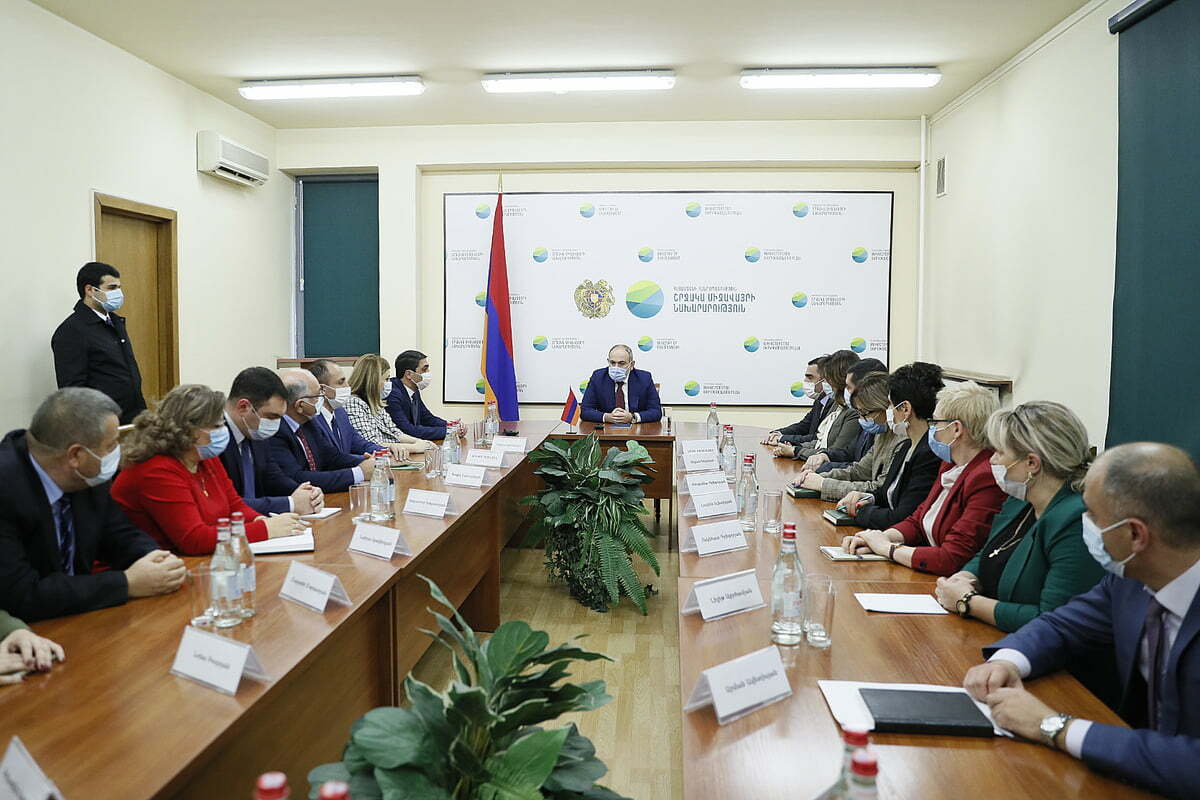 Վարչապետը Շրջակա միջավայրի նախարարության աշխատակազմին է ներկայացրել նորանշանակ նախարարին