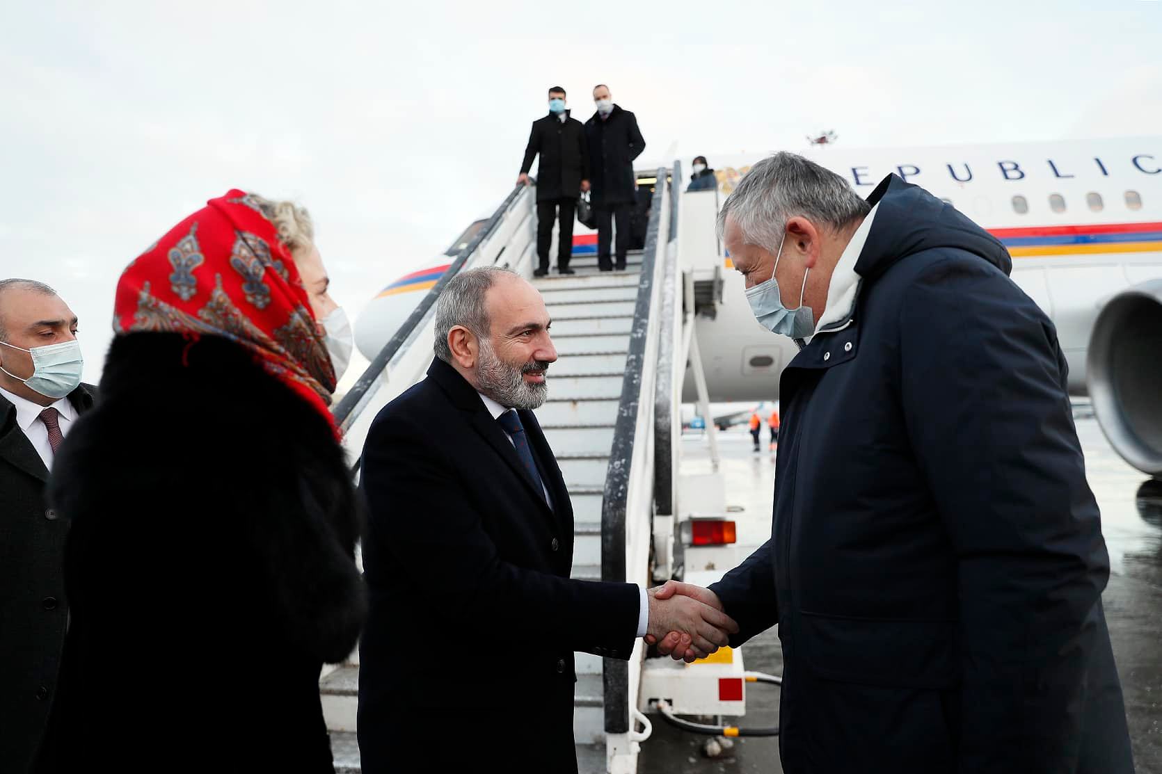 Փաշինյանը ժամանել է Սանկտ Պետերբուրգ (ՏԵՍԱՆՅՈւԹ)