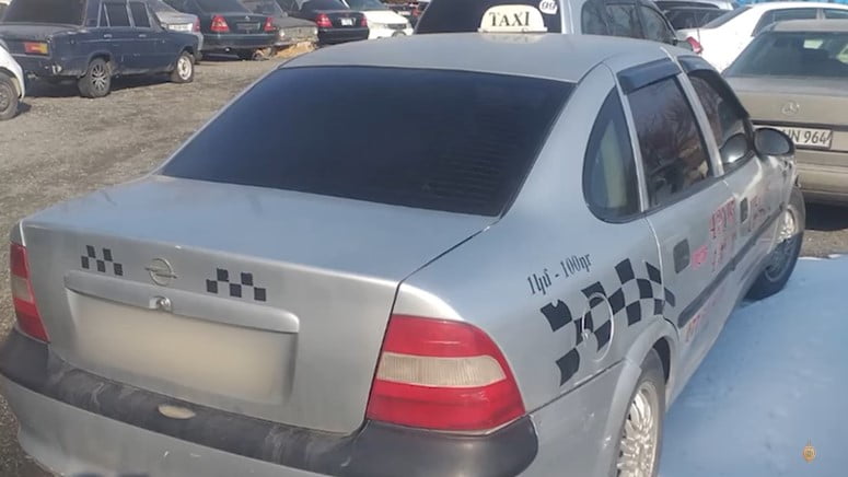 Մասիսում տաքսի են առևանգել (ՏԵՍԱՆՅՈւԹ)