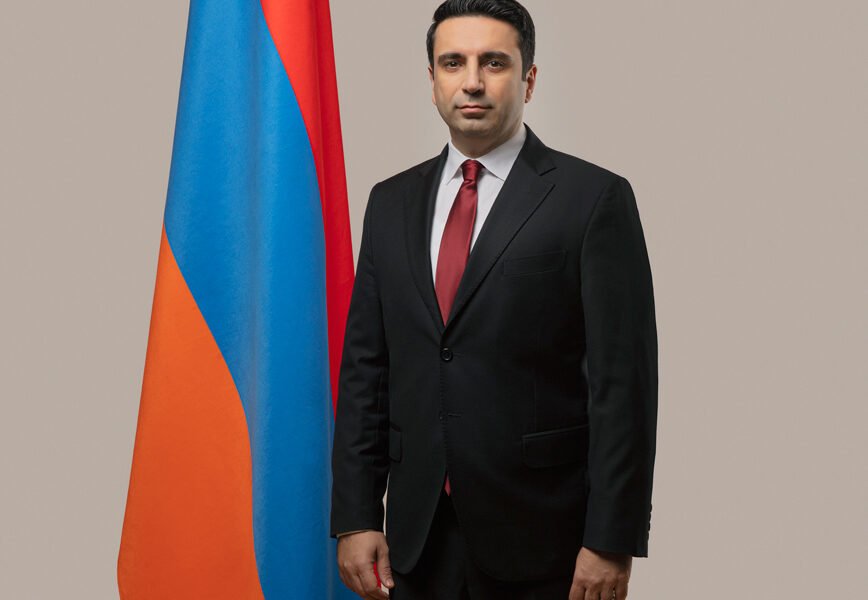 Ալեն Սիմոնյանը աշխատանքից հեռացրել է նախագահի խորհրդականին