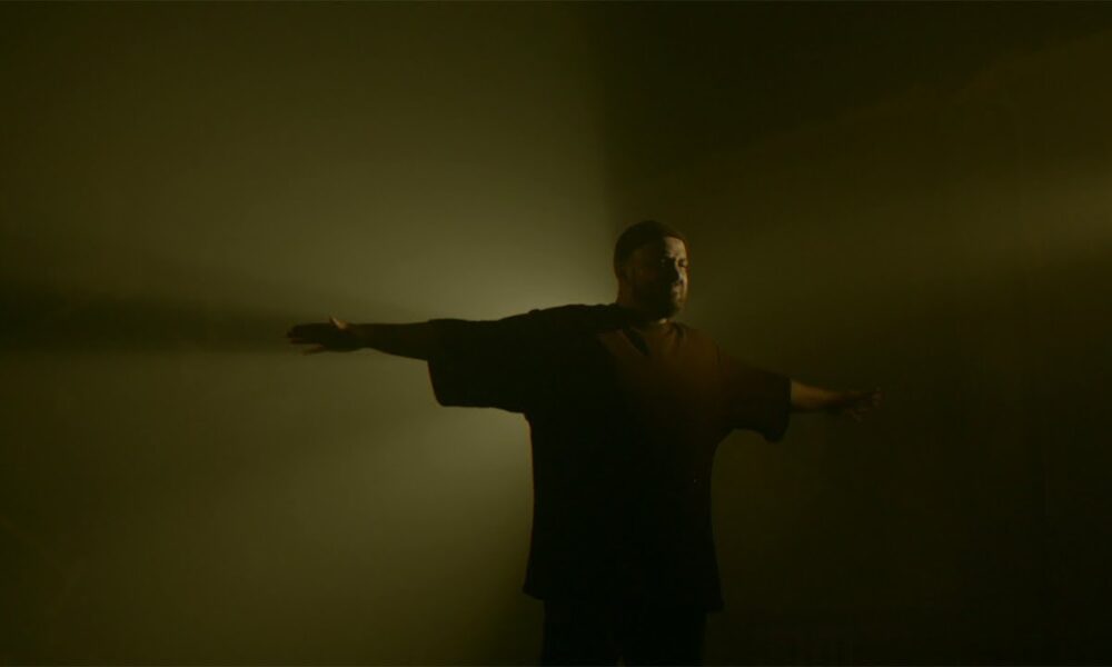 Մի տոմսի պատմություն կամ ռուսական երկաթուղու հայկական գաղութը․ Լևոն Գալստյան