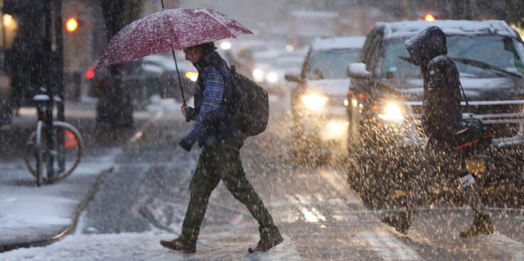 Եթե ձյունը 4-5 օր էլ շարունակվի, աղի ու ավազի պաշարները չեն բավարարի․ Մանուկյան