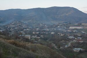 Ադրբեջանցիները Արցախի խնապատ գյուղի ուղղությամբ արկեր են արձակել․ դրանք ընկել են դպրոցի մոտ