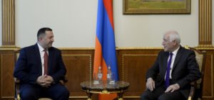 Նախագահն ընդունել է ԵՊՀ ռեկտորին (ՏԵՍԱՆՅՈւԹ)