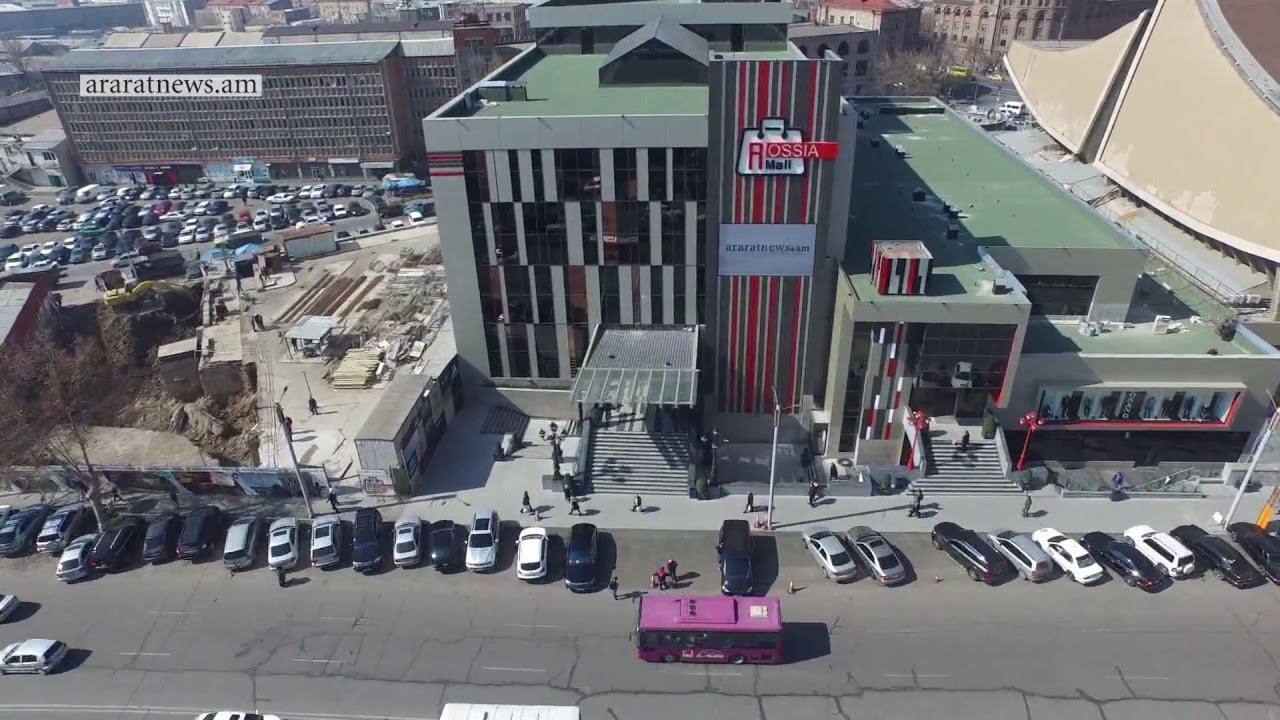 Ռոսիա մոլի տարածքում պայթուցիկի առկայության մասին ահազանգ է ստացվել