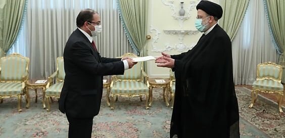 Հայաստանի դեսպանն իր հավատարմագրերն է հանձնել Իրանի նախագահին