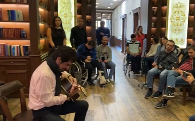 Հարութ Փամբուկչյանն այցելել է Զինվորի տուն (ՏԵՍԱՆՅՈՒԹ)