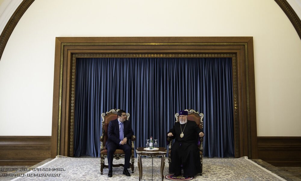 Նախարարների կամ պառլամենտի անդամների մեծամասնությանը աշխատանքից ազատելու դեպքում, նրանք գործազուրկ կմնան․ Նաիրա Բադալյան