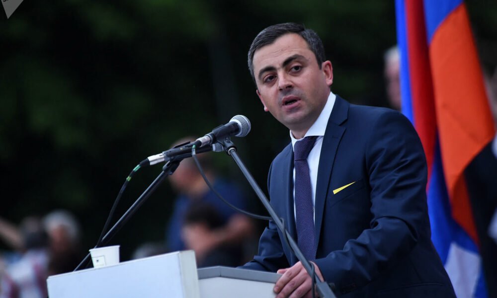 160613-microsoft-linkedin-cheat_rhcbrv