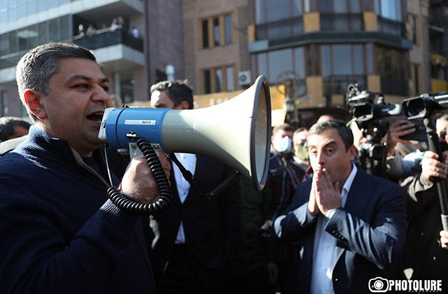 Ոստիկանությանը չի հաջողվի կասեցնել մեր պայքարը, ժամը 19։00–ին եկեք Ֆրանսիայի հրապարակ. Արթուր Վանեցյան