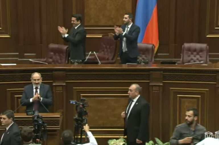 Ոնց միշտ փախել եք, այդպես էլ փախչելու եք, հենց ասացի, որ բացահայտում է հնչելու, փախան․ Նիկոլ Փաշինյանը՝ ԱԺ–ից հեռացող ընդդիմությանը