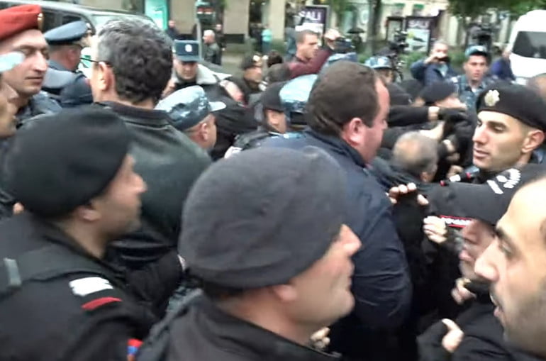 Բերման են ենթարկվել ակցիայի 244 մասնակից