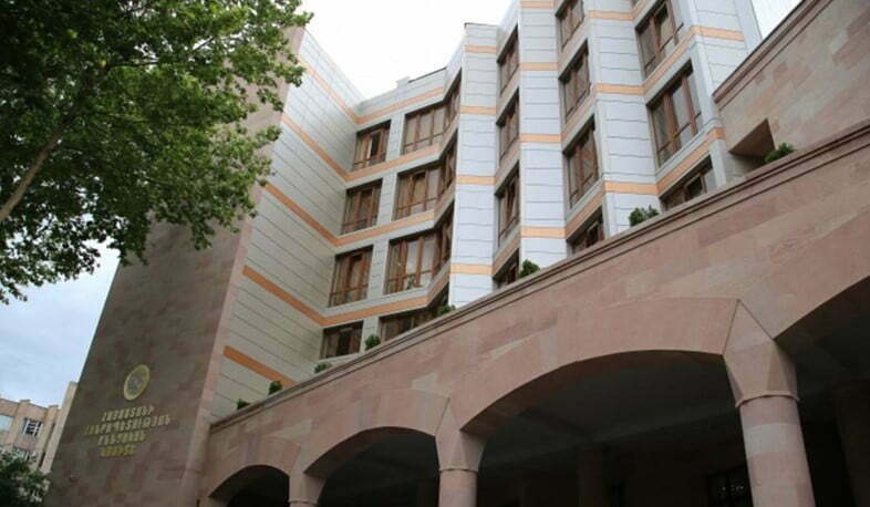 Խուլիգանություն Արծվաբերդում