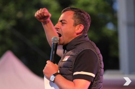 Ընդդիմությունը շոգ եղանակի պատճառով փոխել է հանրահավաքի օրը